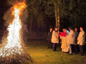 Chrystus zmartwychwstał. Prawdziwie zmartwychwstał. Alleluja! (4)