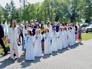 „Jezus ukryty w Hostii, to Ten sam Jezus, który błogosławił dzieciom i tulił je  (3)