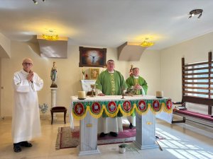 Dzisiaj, podczas naszej pierwszej pielgrzymkowej Eucharystii w Jordanii, w Kości (2)