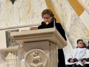 Wspólnota, która nie zapomina – wigilijne spotkanie dla starszych, chorych i sam (6)