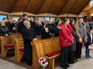 Wspólnota, która nie zapomina – wigilijne spotkanie dla starszych, chorych i sam (2)