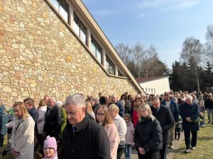 „Bądźmy wierni jak aniołowie i dzieci, wołając do Zwycięzcy śmierci: Hosanna na  (12)