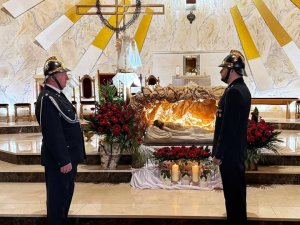 „Snem śmierci zasnąłem na krzyżu i włócznia przebiła mój bok za ciebie, który us (5)