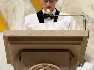 „Począwszy od zmartwychwstania, Boże światło rozprzestrzenia się na cały świat i (9)