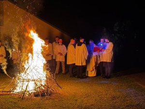 „Począwszy od zmartwychwstania, Boże światło rozprzestrzenia się na cały świat i (3)