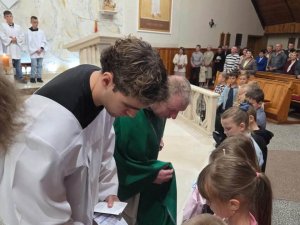 Błogosławieństwo pierwszoklasistów i przyborów szkolnych (10)