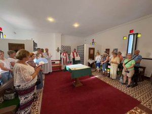 Poranek rozpoczęliśmy od Mszy Świętej (4)